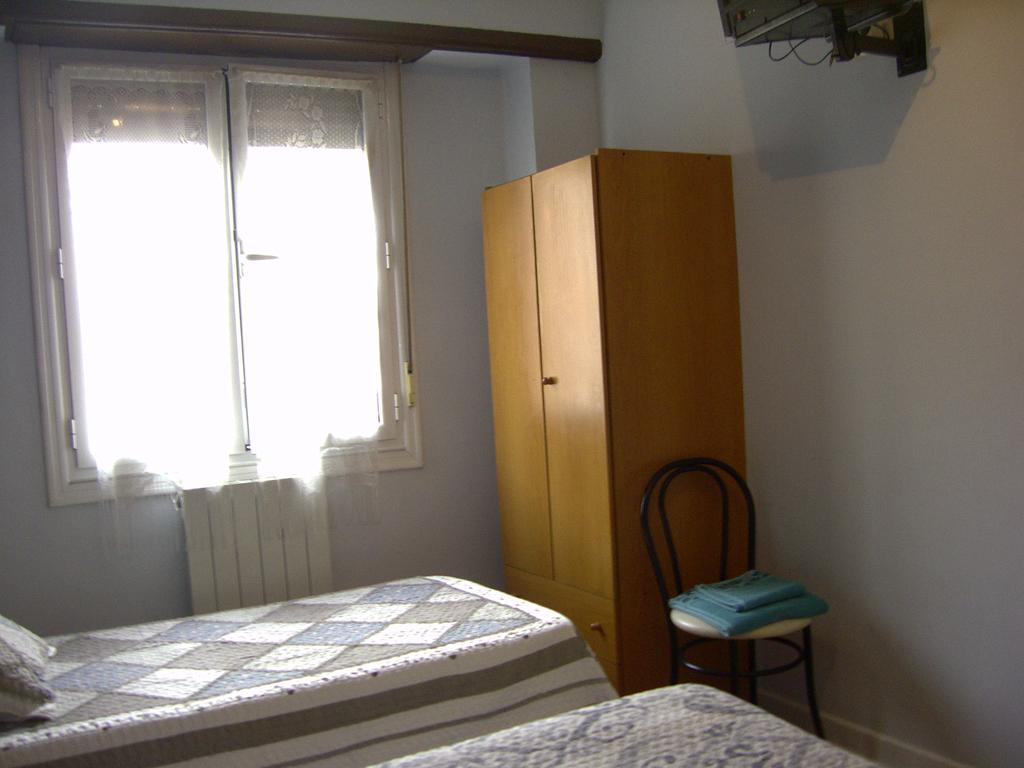 Pension Gema Irun Room photo