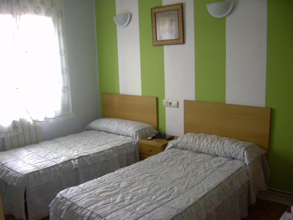 Pension Gema Irun Room photo