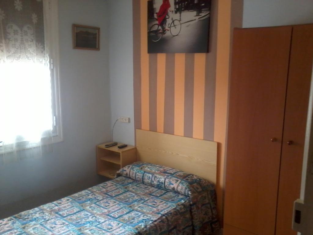 Pension Gema Irun Room photo